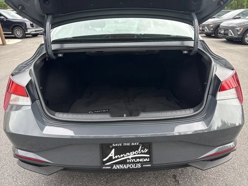 Certified 2023 Hyundai Elantra SE w/ Cargo Package FWD image 23