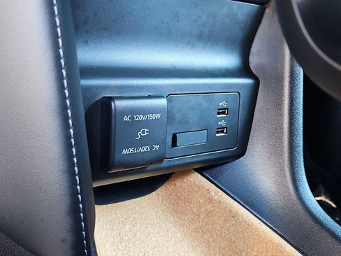 Used 2022 MAZDA MX-30 Electric w/ Premium Plus Pkg image 31