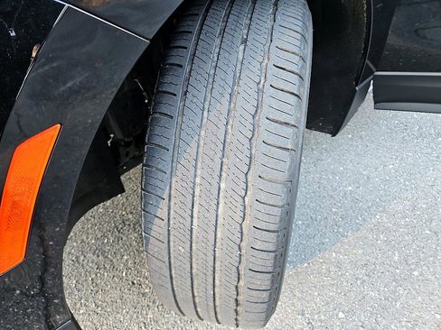 Certified 2024 Chevrolet Equinox LS w/ Midnight Edition image 27