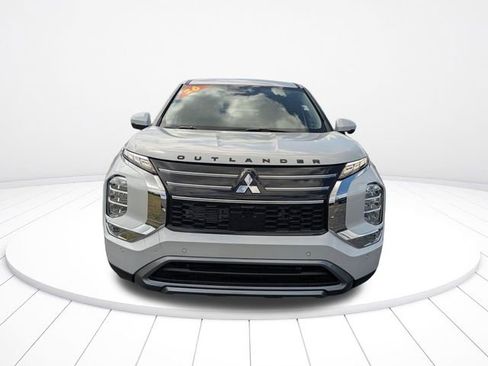 New 2026 Mitsubishi Outlander SE FWD image 8