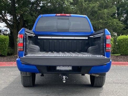 Used 2025 Nissan Frontier SV w/ SV Convenience Package RWD image 5
