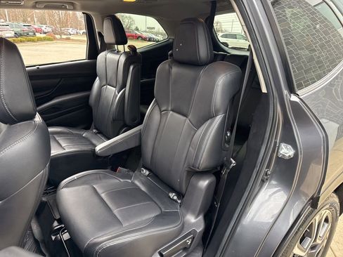 Used 2023 Subaru Ascent Limited image 20