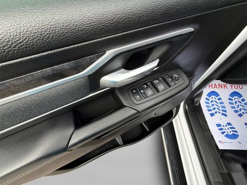 Certified 2022 RAM 1500 Big Horn image 17