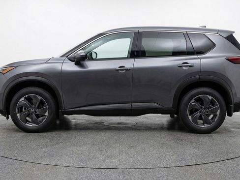 Used 2025 Nissan Rogue SV FWD image 5