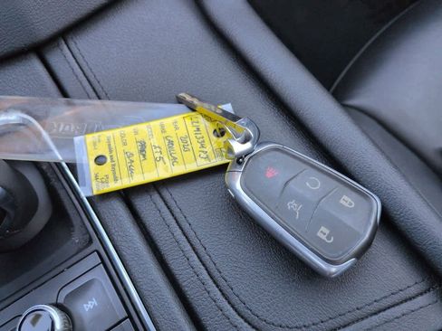 Used 2020 Cadillac XT5 Premium Luxury image 35