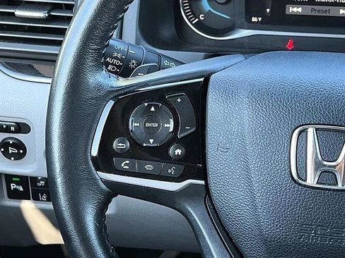 Used 2020 Honda Pilot Touring image 21