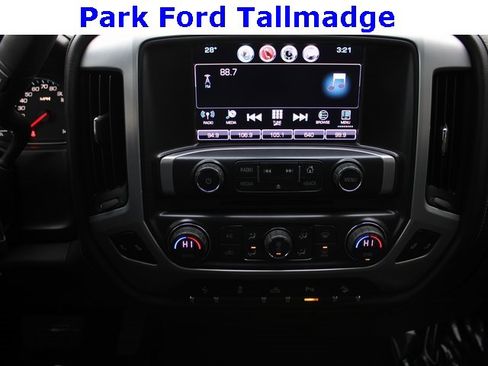 Used 2017 GMC Sierra 1500 SLE image 18