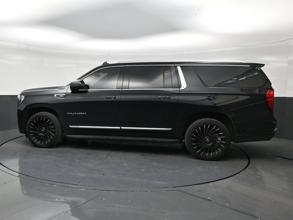 Used 2023 GMC Yukon XL SLT w/ SLT Luxury Package RWD image 2