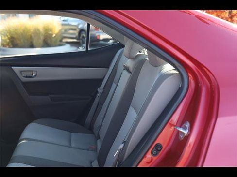 Used 2017 Toyota Corolla LE image 17