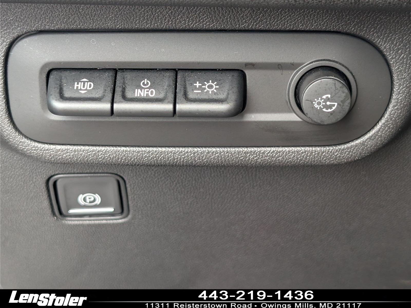 Used 2023 GMC Terrain SLT w/ Tech Package AWD/4WD image 23