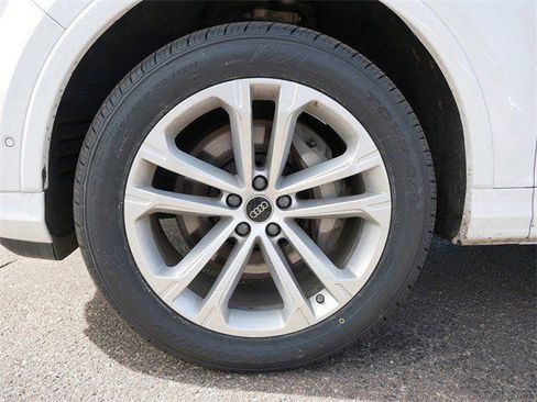 Used 2025 Audi Q7 3.0T Premium Plus AWD/4WD image 9