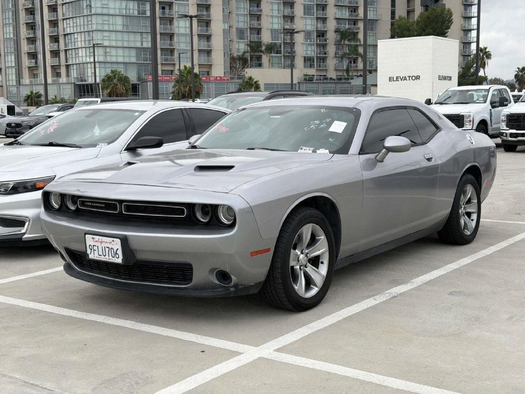 Used 2015 Dodge Challenger SXT w/ Sound Group RWD image 8