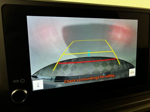 Certified 2024 Toyota Tacoma SR5 image 18