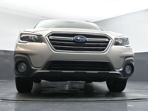 Used 2019 Subaru Outback 2.5i Premium image 28