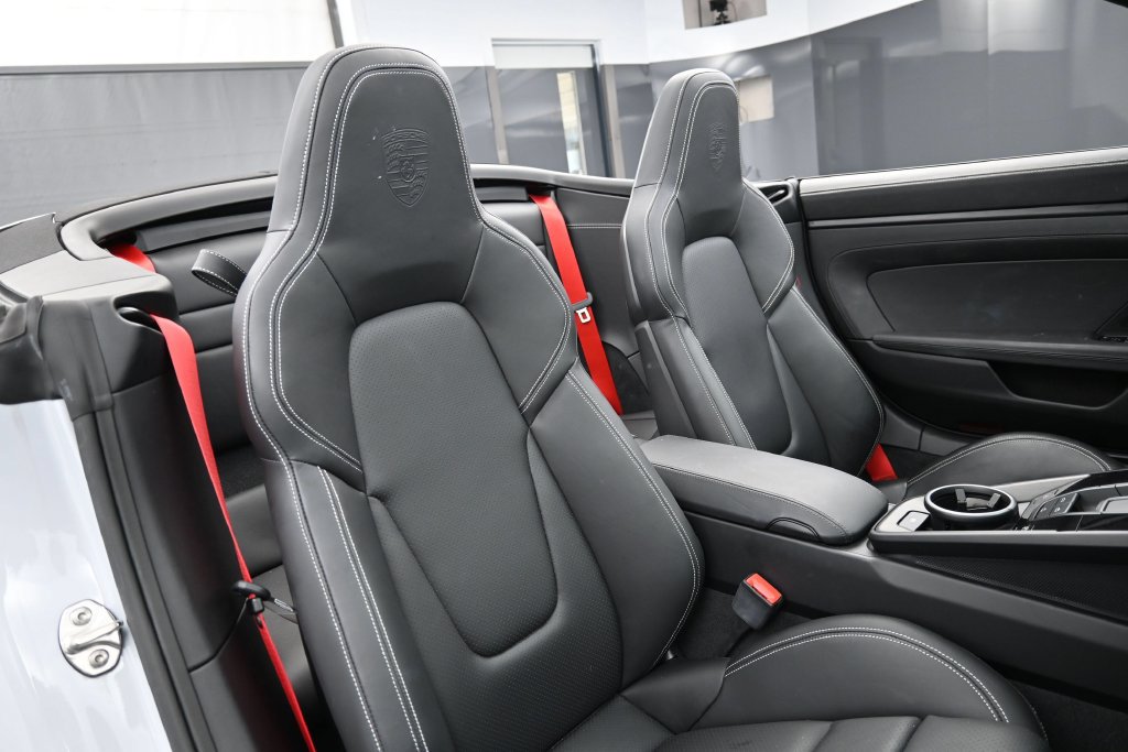 Certified 2024 Porsche 911 Carrera 4 GTS AWD/4WD image 29