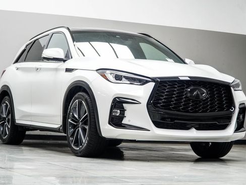 Used 2023 INFINITI QX50 Sport FWD image 4