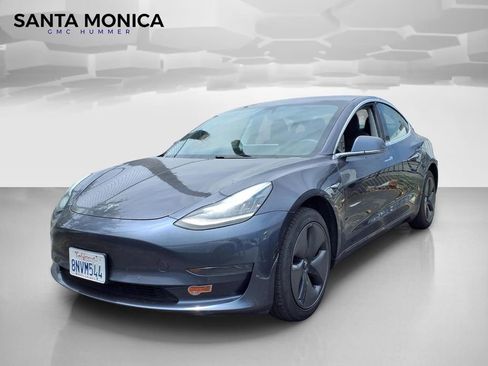 Used 2020 Tesla Model 3 Standard Range Plus RWD image 1