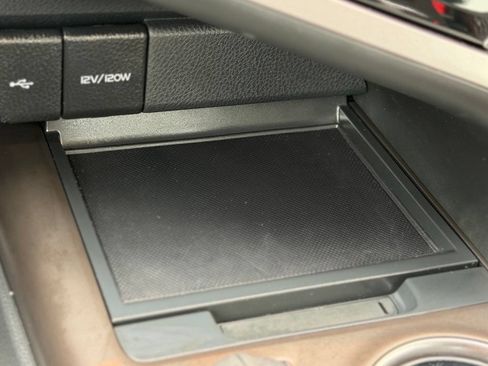 Used 2024 Toyota Camry SE w/ Cold Weather Package AWD/4WD image 17