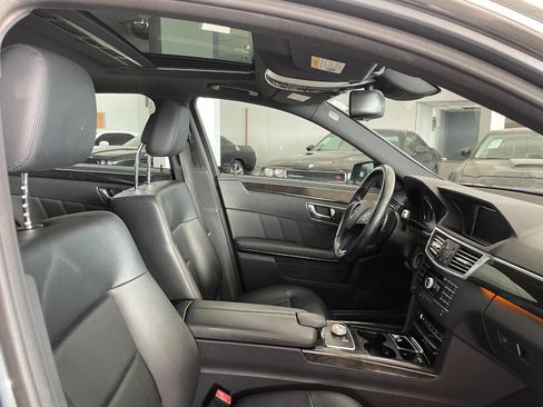 Used 2010 Mercedes-Benz E 350 E 350 Luxury 4MATIC AWD 4dr Se image 28