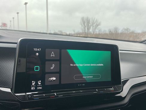 Used 2024 Volkswagen Atlas Cross Sport SEL Premium R-Line image 10