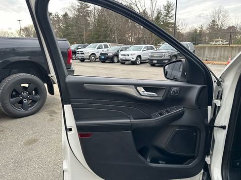 Used 2021 Ford Escape Titanium image 20