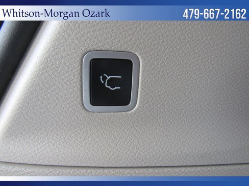 Used 2022 Chrysler Pacifica Touring-L image 26
