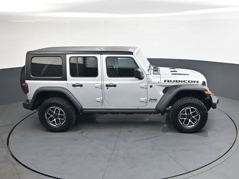 Used 2024 Jeep Wrangler Unlimited Rubicon AWD/4WD image 24