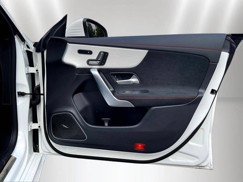 Certified 2025 Mercedes-Benz CLA 35 AMG 4MATIC image 29