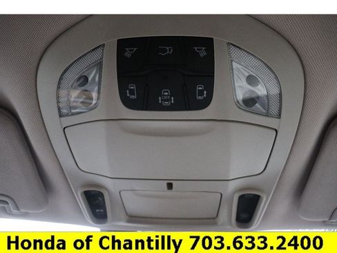 Used 2019 Chrysler Pacifica Limited w/ Advanced Safetytec Group image 18
