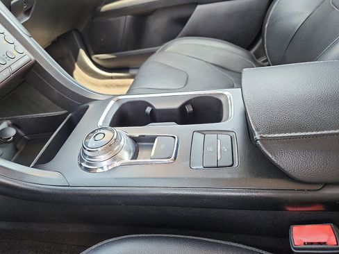 Used 2019 Ford Fusion Titanium FWD image 20