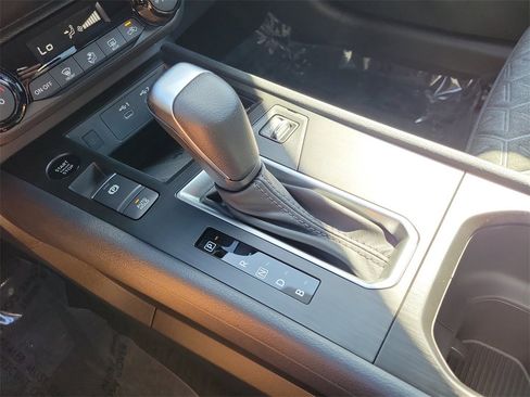 New 2026 Nissan Kicks SV image 10