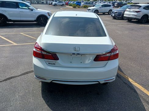 Used 2017 Honda Accord EX-L image 5