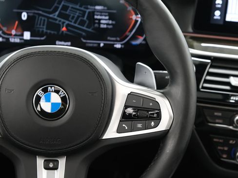 Used 2023 BMW 540i xDrive w/ M Sport Package AWD/4WD image 14