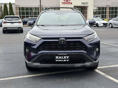 Used 2021 Toyota RAV4 XLE Premium AWD/4WD image 24