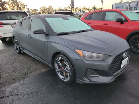 Used 2019 Hyundai Veloster Turbo Ultimate image 3