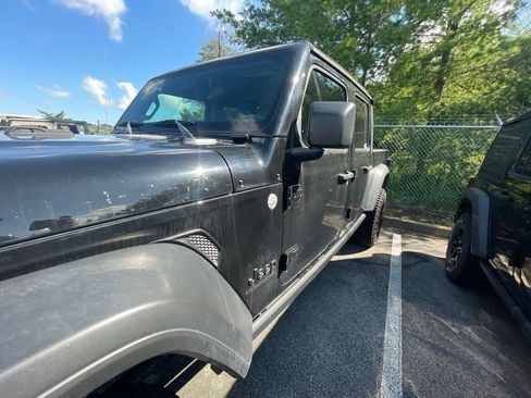 Used 2020 Jeep Gladiator Sport w/ Quick Order Package 24S AWD/4WD image 16