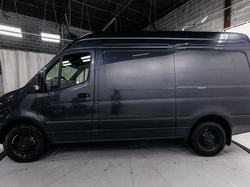 Used 2025 Mercedes-Benz Sprinter 2500 image 4