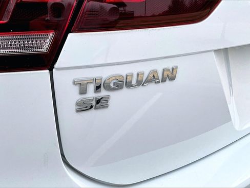 Used 2019 Volkswagen Tiguan SE image 22