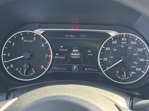Used 2025 Nissan Sentra SV FWD image 39