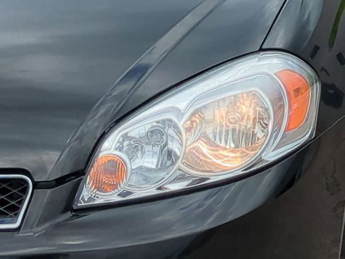 Used 2012 Chevrolet Impala LTZ FWD image 11