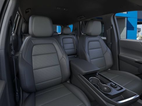 New 2026 Chevrolet Equinox LT w/ Convenience Package II FWD image 16