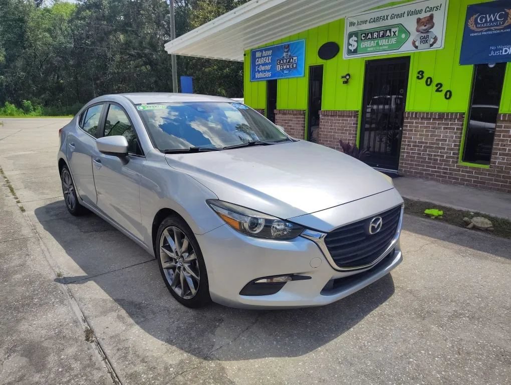 Used 2018 MAZDA MAZDA3 Touring FWD image 1