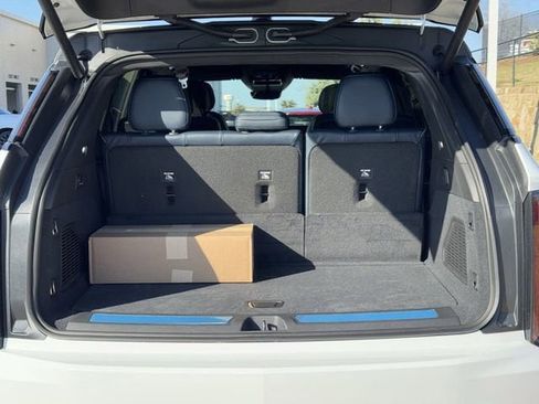 New 2025 Cadillac Escalade IQ Sport 2 image 28