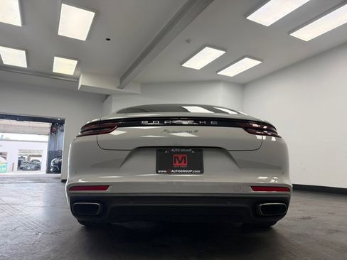Used 2018 Porsche Panamera 4 w/ Premium Package Plus AWD/4WD image 8