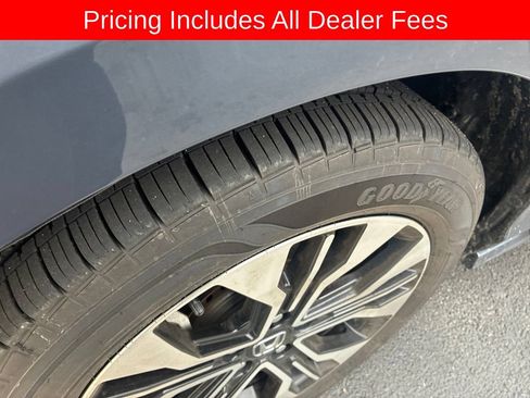 Used 2025 Honda Odyssey Elite image 3