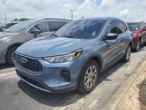 Used 2024 Ford Escape Active FWD image 3