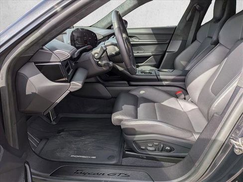 Used 2023 Porsche Taycan GTS image 15