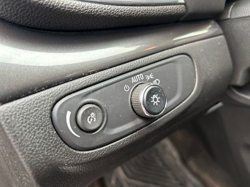 Used 2018 Buick Encore Preferred image 20