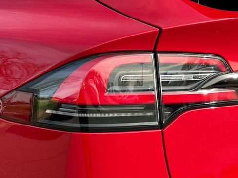 Used 2022 Tesla Model X Plaid image 43