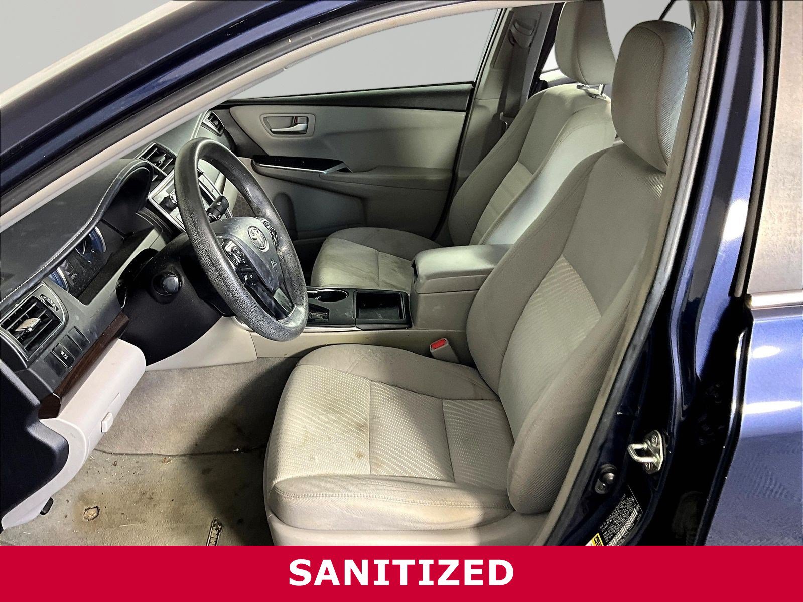 Used 2016 Toyota Camry LE FWD image 19